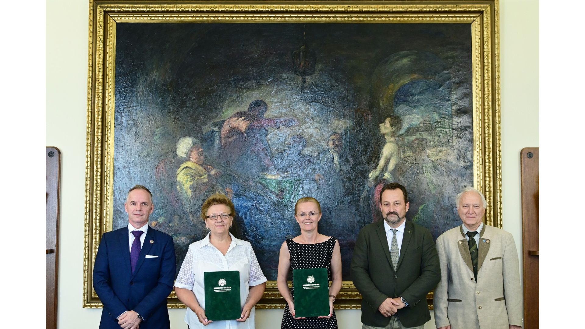 Bükki Természetvédelmi és Erdészeti Kihelyezett Tanszék létrehozása_ünnepélyes aláírás_3.jpg